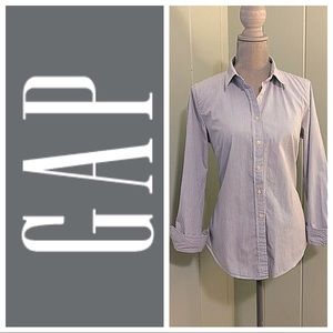 GAP | Blue & White Button Up Shirt